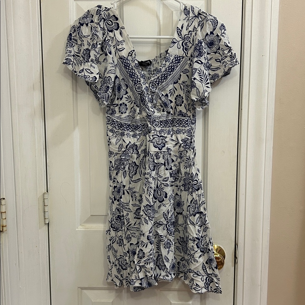Angie Womens S White and Blue Floral Dress